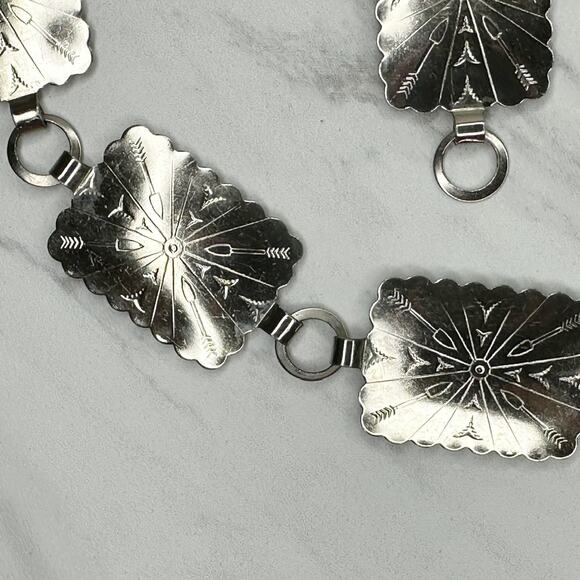 Vintage Southwestern Concho Silver Chain Belt XS/Small (XS/S) Western Boho ✨ - Picture 6 of 11